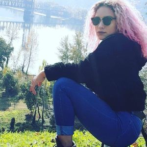 Meet your Posher, Emarie